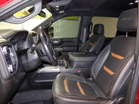 Used 2022 GMC Sierra 2500 AT4 w/ AT4 Preferred Package image 16