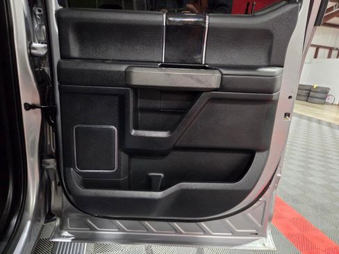 Used 2020 Ford F350 Platinum w/ FX4 Off-Road Package image 37