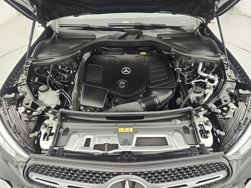 Used 2023 Mercedes-Benz GLC 300 image 16
