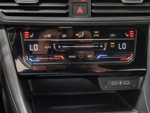 Used 2025 Volkswagen Jetta Sport FWD image 18