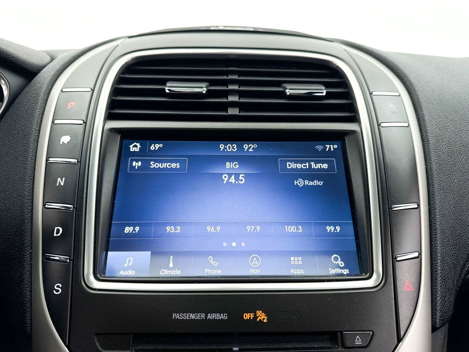 Used 2019 Lincoln Nautilus Reserve FWD image 6