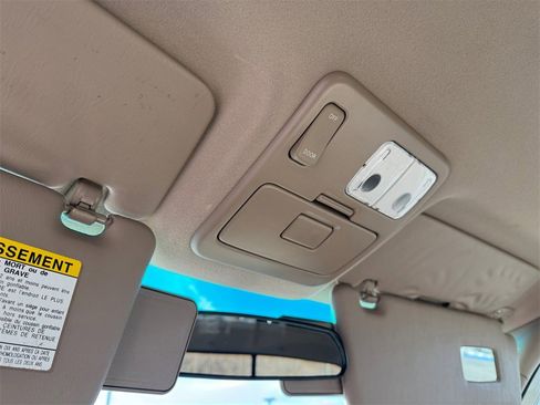 Used 2000 Toyota Tundra SR5 image 29