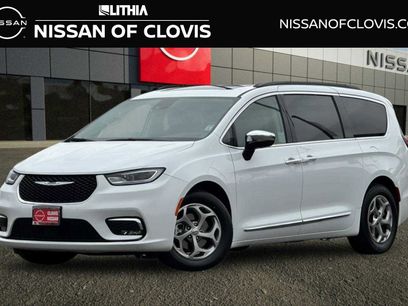 Used 2023 Chrysler Pacifica Limited