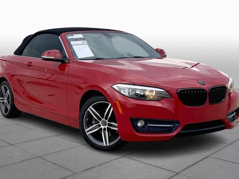 Used 2017 BMW 230i Convertible image 2