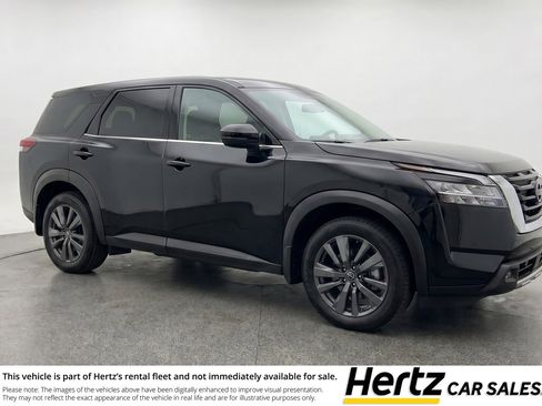 Used 2025 Nissan Pathfinder SV FWD image 1