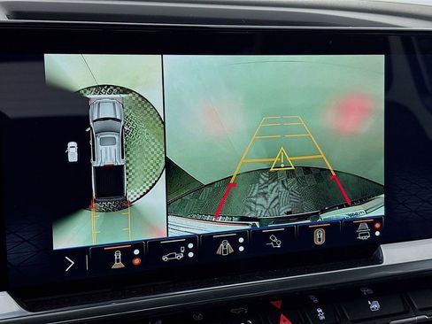 New 2026 GMC Sierra 1500 SLT w/ SLT Premium Plus Package image 14