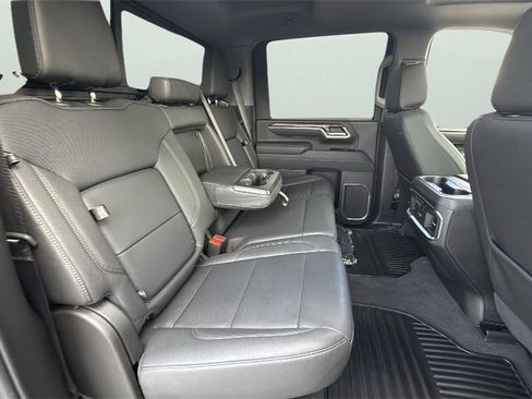 Used 2025 Chevrolet Silverado 2500 LTZ w/ LTZ Premium Package image 46