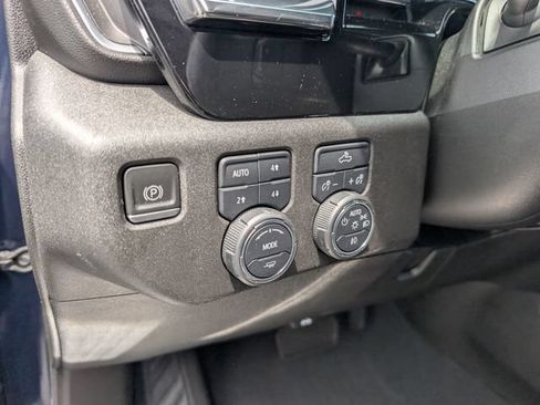 Used 2022 Chevrolet Silverado 1500 RST AWD/4WD image 17