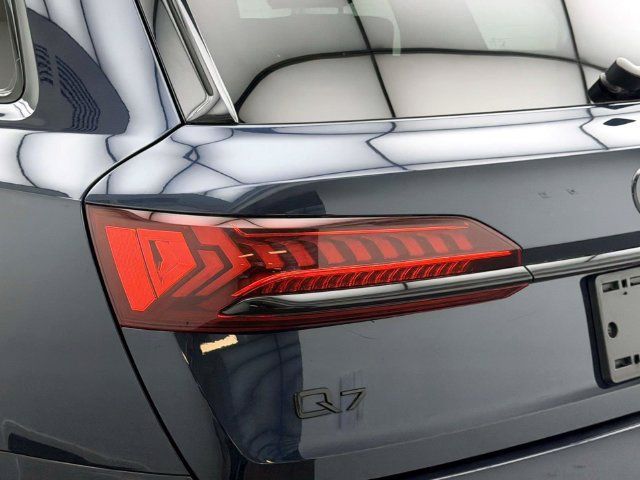 Used 2023 Audi Q7 3.0T Premium Plus w/ Premium Plus Package AWD/4WD image 10