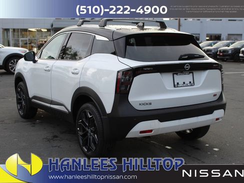 New 2026 Nissan Kicks SR w/ Illumination Package image 9