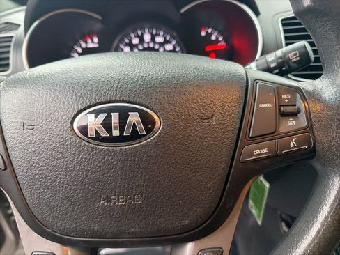 Used 2015 Kia Sorento LX image 20