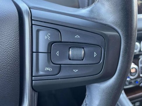Used 2023 GMC Yukon XL Denali Ultimate AWD/4WD image 26