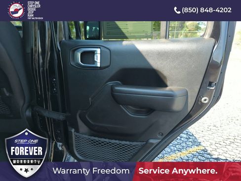 Used 2023 Jeep Wrangler Unlimited Rubicon 4xe w/ Safety Group AWD/4WD image 29