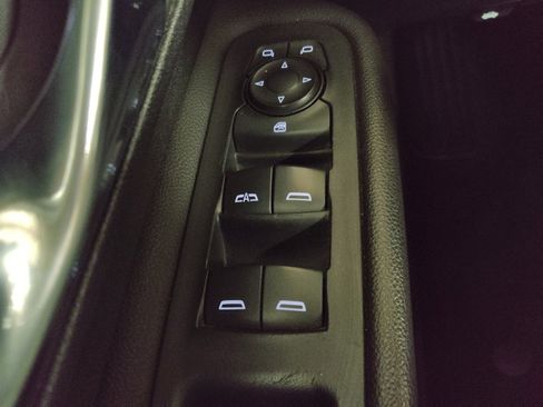 Used 2020 GMC Terrain SLT image 27