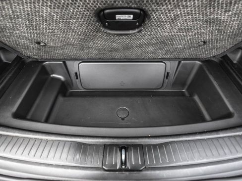 Used 2024 Jeep Grand Cherokee L Limited w/ Luxury Tech Group II image 35