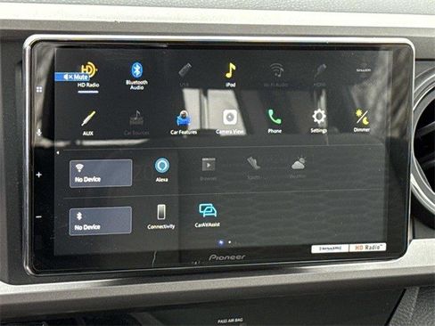 Used 2018 Toyota Tacoma SR5 image 19