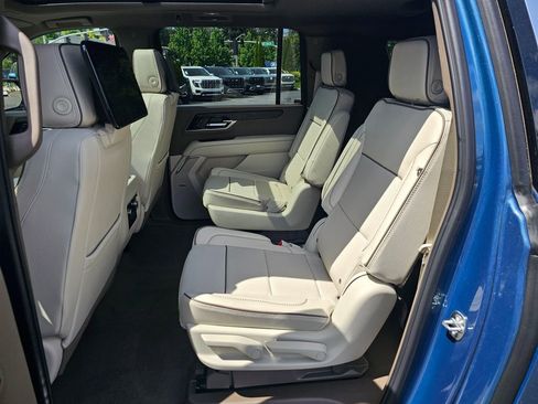 New 2026 GMC Yukon XL Denali AWD/4WD image 17