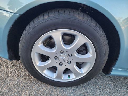 Used 2004 Mercedes-Benz CLK 320 Coupe image 40