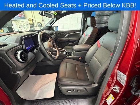Used 2024 Chevrolet Colorado Z71 w/ Z71 Convenience Package 2 AWD/4WD image 11