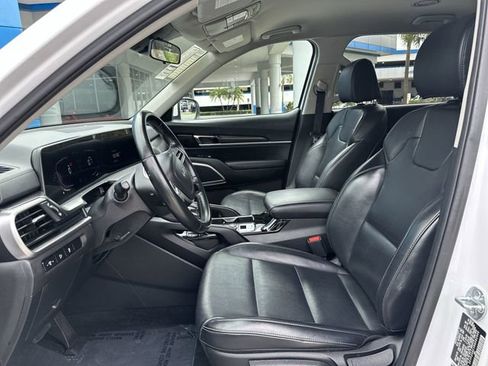 Used 2024 Kia Telluride LX FWD image 23