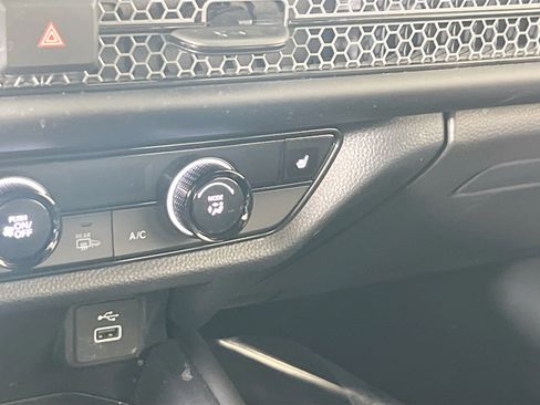 Used 2023 Honda HR-V Sport image 18