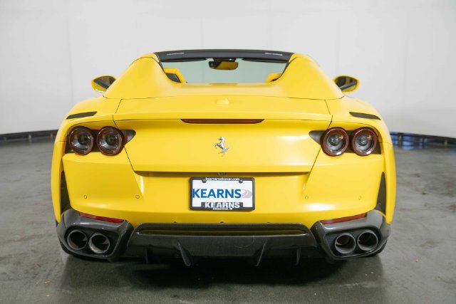 Used 2023 Ferrari 812 GTS RWD image 7