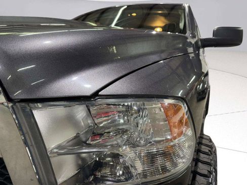 Used 2019 RAM 1500 Classic SLT image 9