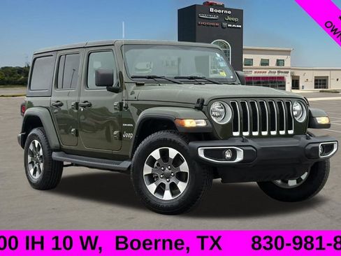 Used 2022 Jeep Wrangler Unlimited Sahara w/ Cold Weather Group AWD/4WD image 1