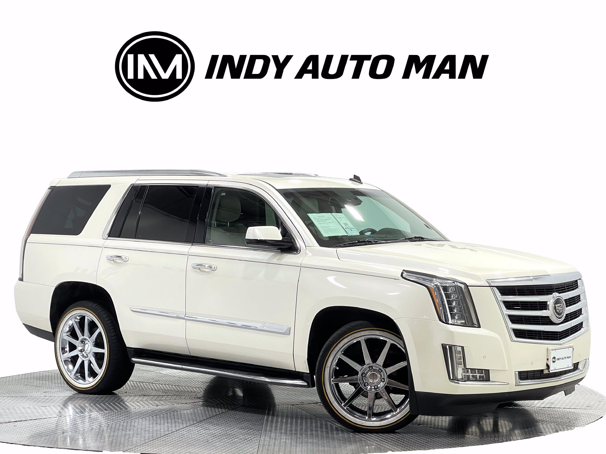 Used 2015 Cadillac Escalade Premium AWD/4WD image 2