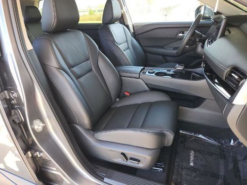 Certified 2024 Nissan Rogue SL image 15