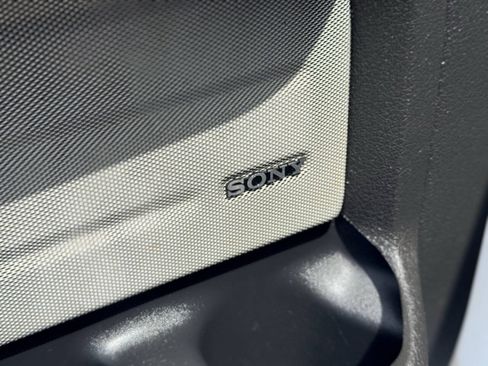 Used 2014 Ford F150 FX4 w/ Equipment Group 402A Luxury AWD/4WD image 32