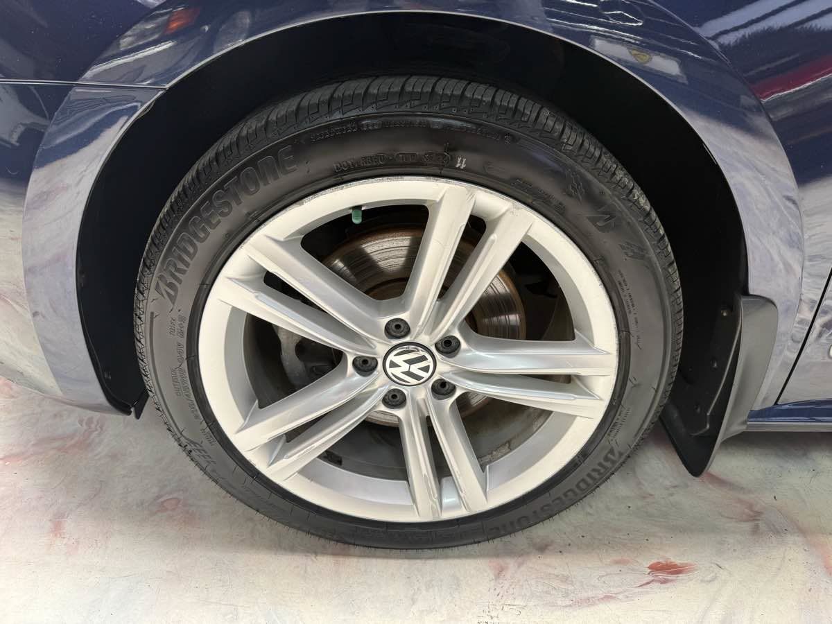 Used 2014 Volkswagen Passat TDI SEL Premium FWD image 35