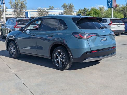 Certified 2024 Honda HR-V EX-L image 3