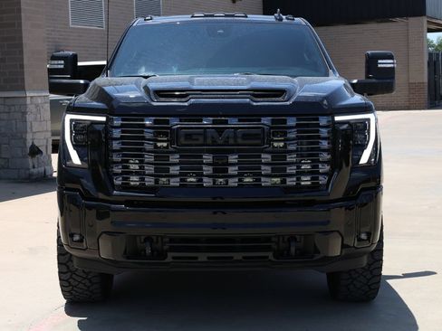 Used 2026 GMC Sierra 3500 Denali Ultimate AWD/4WD image 2