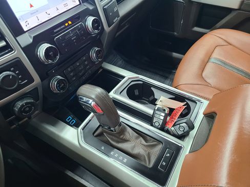Used 2018 Ford F150 King Ranch w/ Equipment Group 601A Luxury AWD/4WD image 26