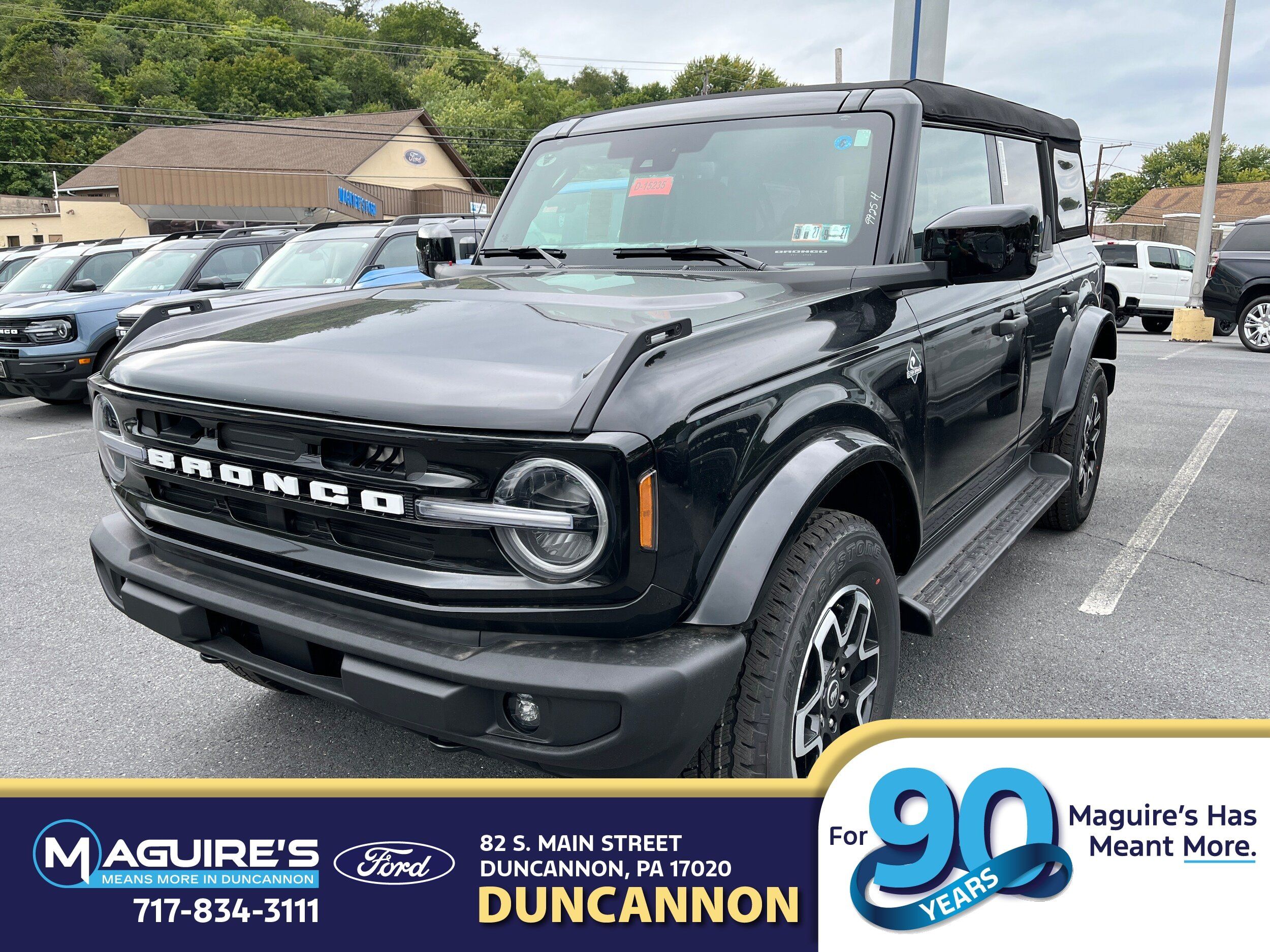 New 2026 Ford Bronco Outer Banks AWD/4WD image 1