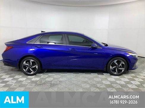 Used 2023 Hyundai Elantra Limited w/ Cargo Package image 9