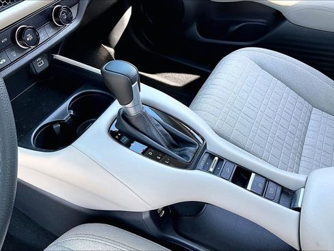 Certified 2024 Honda HR-V LX image 13