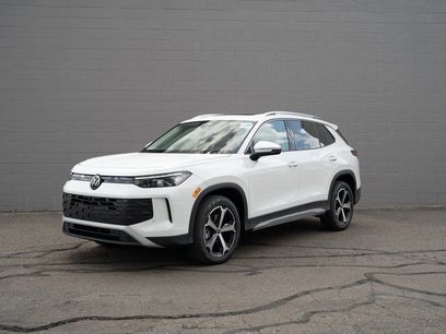 New 2025 Volkswagen Tiguan SE
