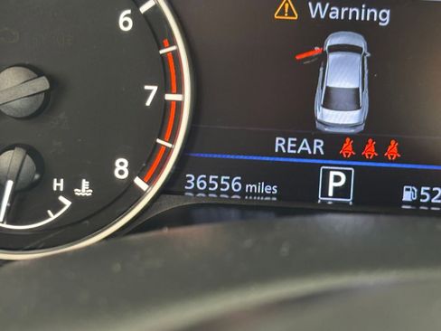 Used 2025 Nissan Altima 2.5 SV FWD image 40