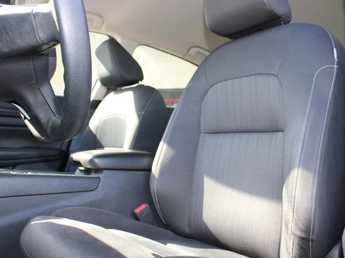Used 2023 Nissan Altima 2.5 S FWD image 10