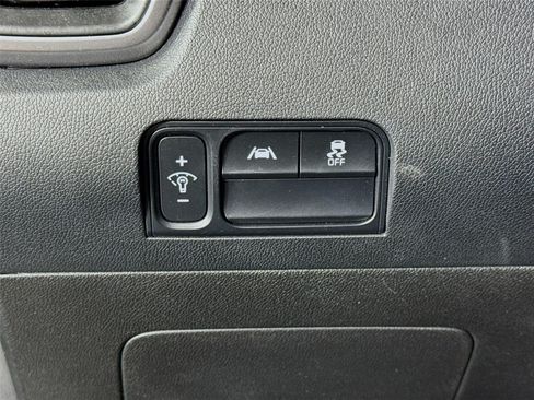 Certified 2023 Kia Sorento S w/ Panoramic Sunroof Package FWD image 10