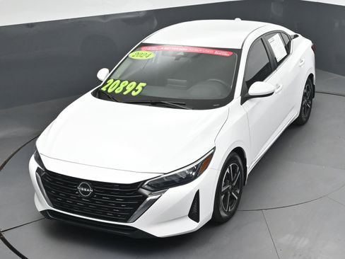 Certified 2024 Nissan Sentra SV image 28