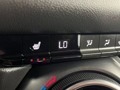 Used 2023 Chevrolet Blazer LT w/ Convenience Package FWD image 25
