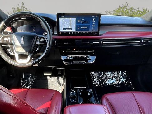 Used 2024 Lincoln Corsair Grand Touring image 16