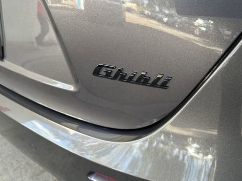 Used 2019 Maserati Ghibli S GranSport image 25