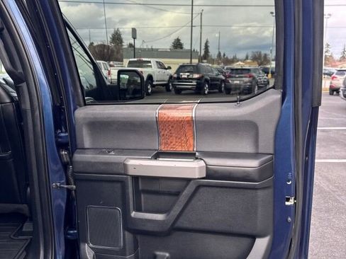 Used 2015 Ford F150 Platinum w/ Equipment Group 701A Luxury image 14