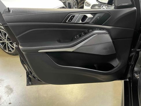 Used 2020 BMW X5 sDrive40i w/ M Sport Package image 74