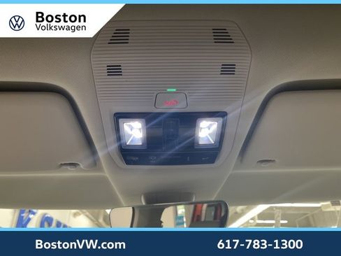 New 2025 Volkswagen ID. Buzz 1st Edition image 15