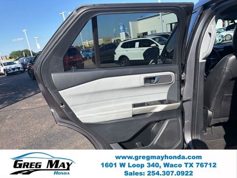 Used 2021 Ford Explorer XLT w/ Equipment Group 202A RWD image 22